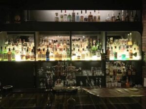 リキュールを香味原料から分類