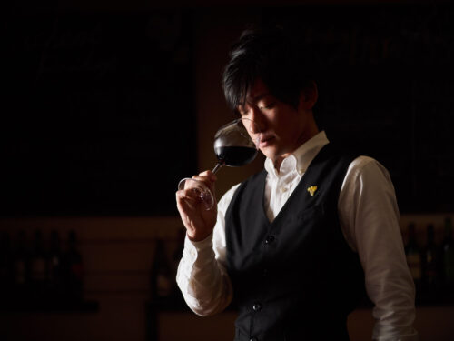 ソムリエのテイスティング